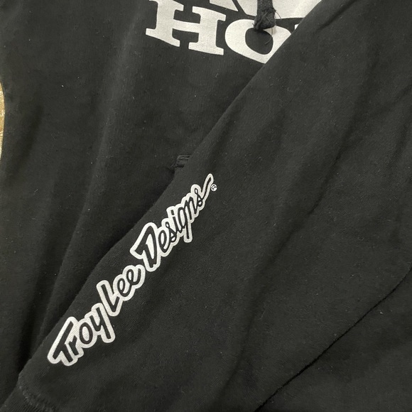 Troy Lee Designs - Honda Sweatshirt - Picture 3 of 3